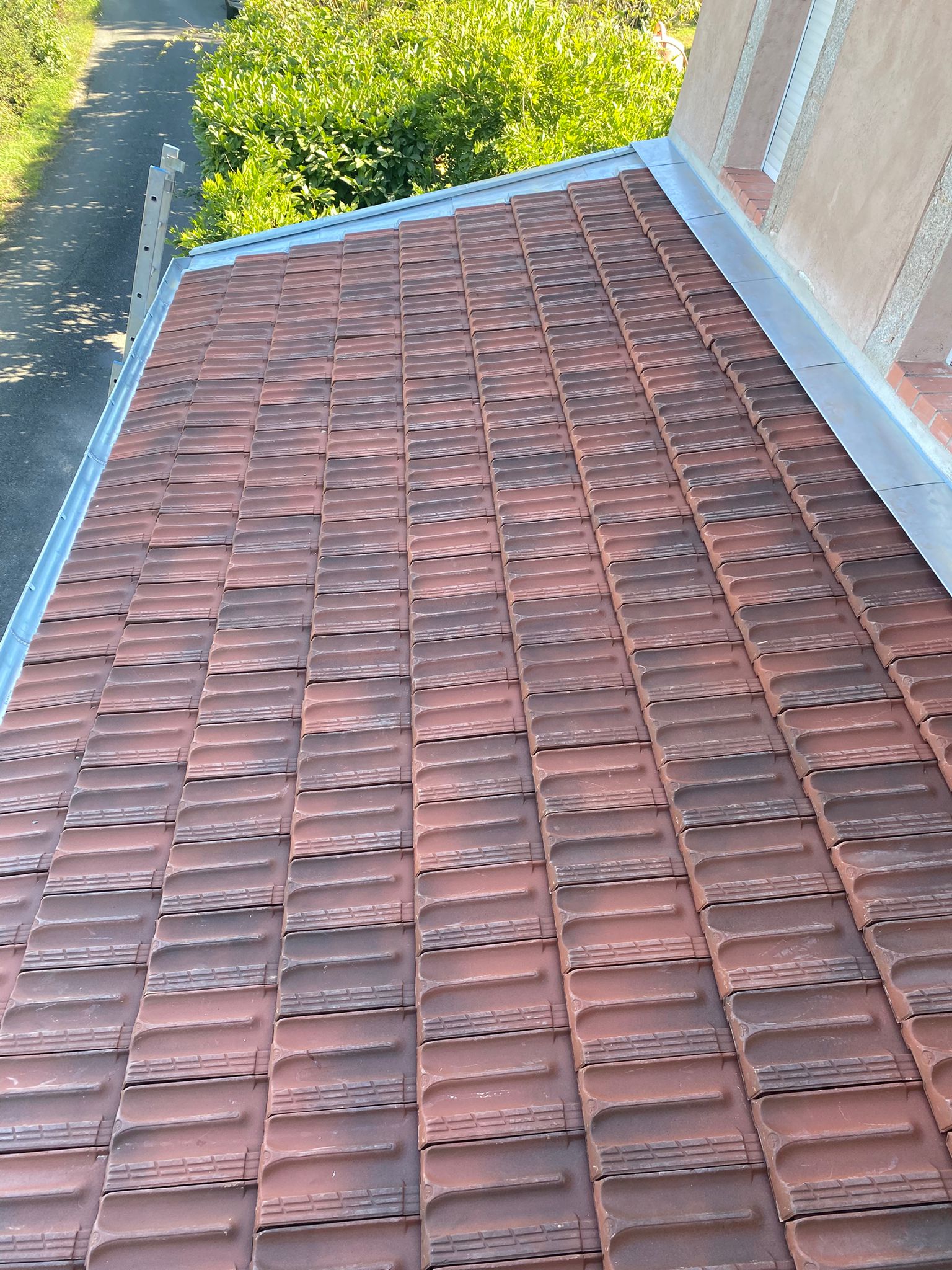 Réfection complète de toiture. Travaux réalisés par Fabre Toiture, couvreur zingueur à Castres